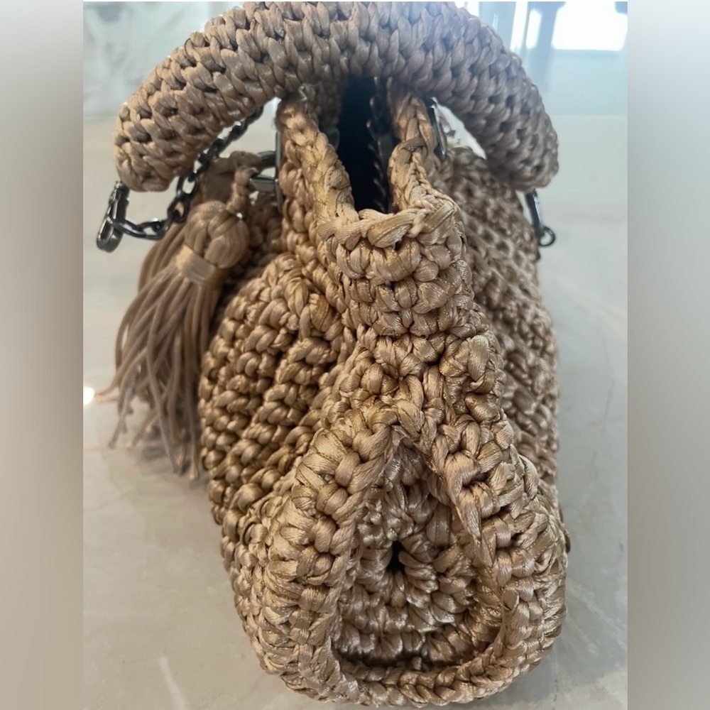 NWOT Catarina Mina Catina
•Handmade crochet clutch
•one of a kind
•poly cotton - Picture 4 of 6